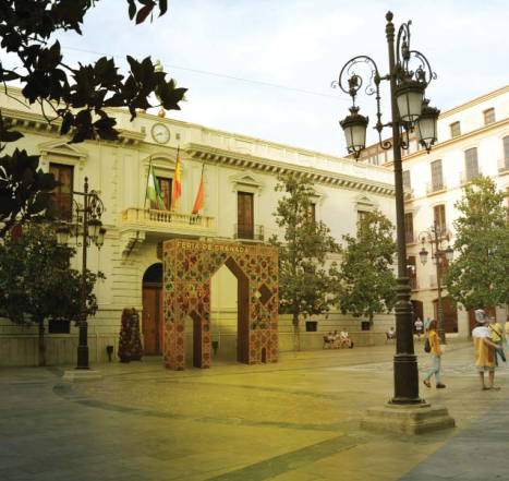 ©Ayto.Granada: La feria del Corpus del Centro estrena este ao una portada con motivos inspirados en los jardines de la Alhambra